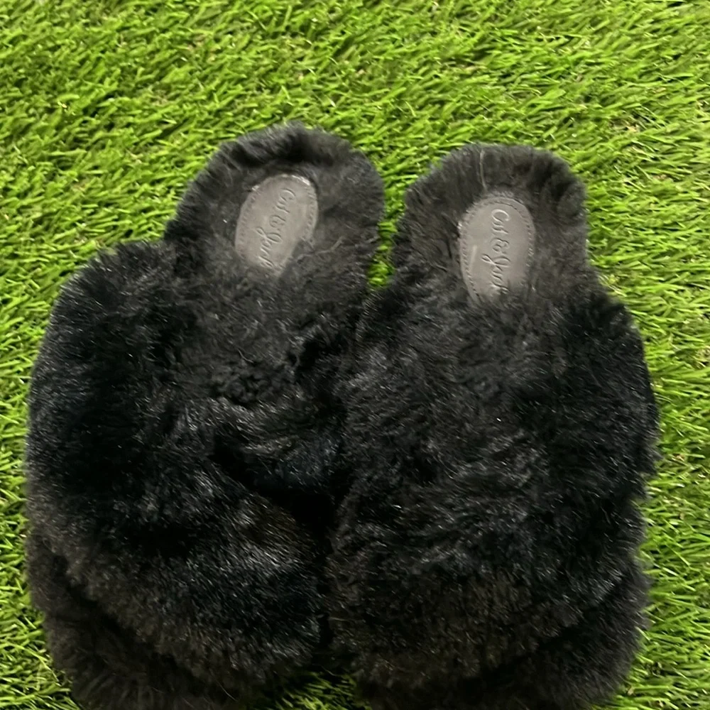 Girls Cat & Jack Slip On Slippers
